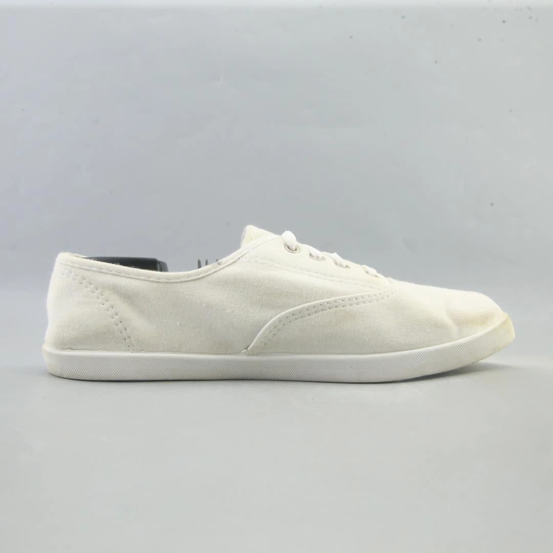TIME AND TRU MEMORY FOAM Time And Tru casual shoe looks