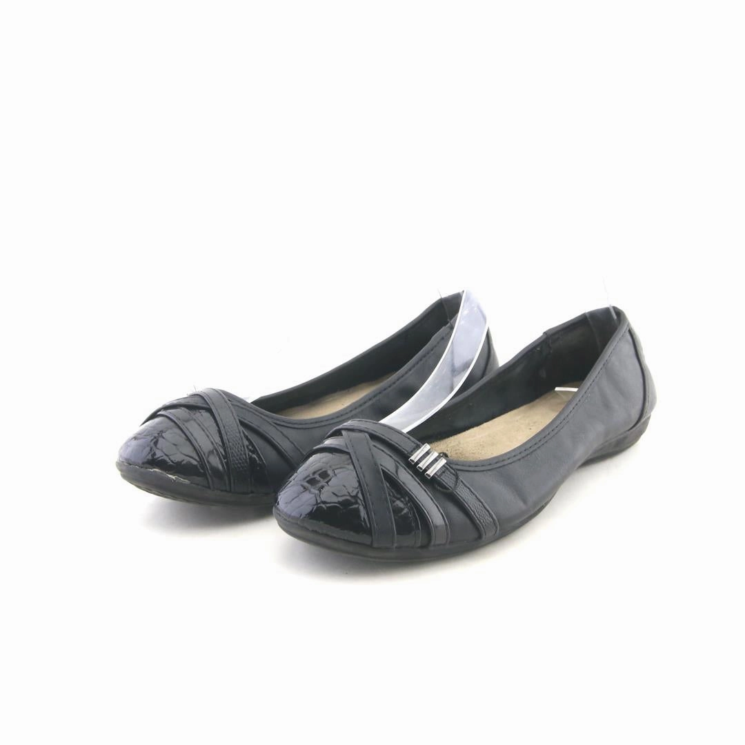 TIME AND TRU MEMORY FOAM Time And Tru casual shoe looks