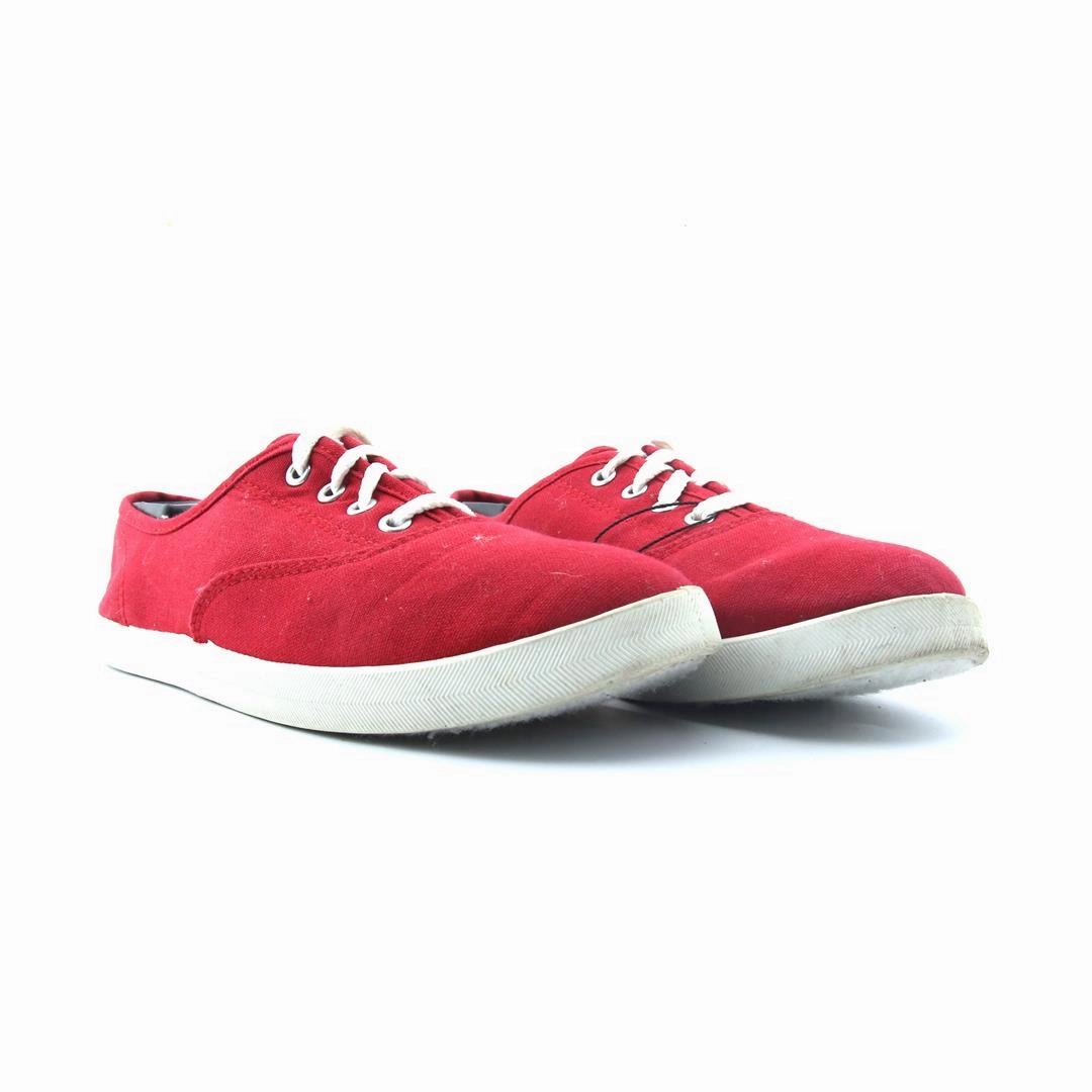 TIME AND TRU MEMORY FOAM Time And Tru casual shoe looks