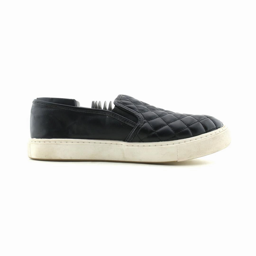 TIME AND TRU MEMORY FOAM Time And Tru casual shoe looks