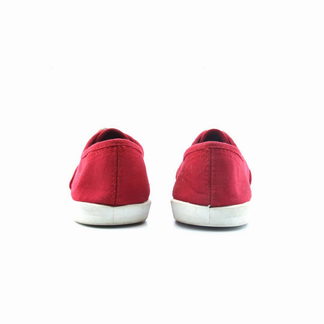 TIME AND TRU MEMORY FOAM Time And Tru casual shoe looks