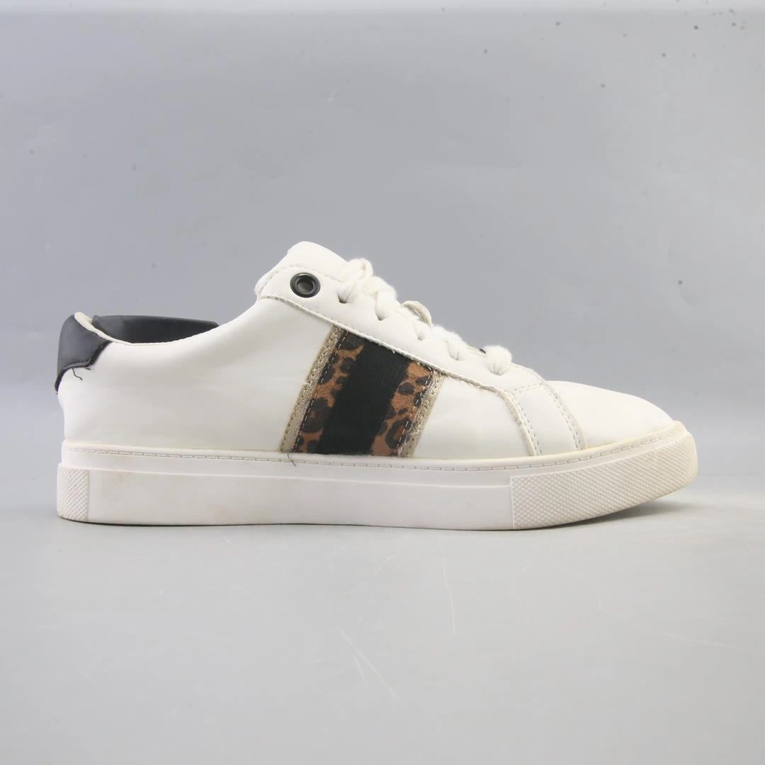 TIME AND TRU MEMORY FOAM Time And Tru casual shoe looks