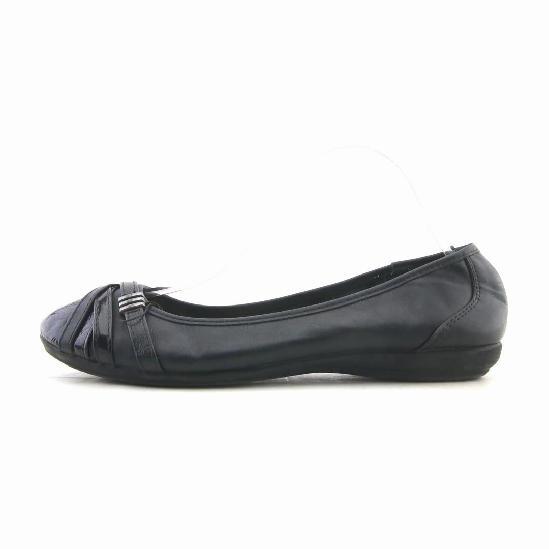 TIME AND TRU MEMORY FOAM Time And Tru everyday casual footwear