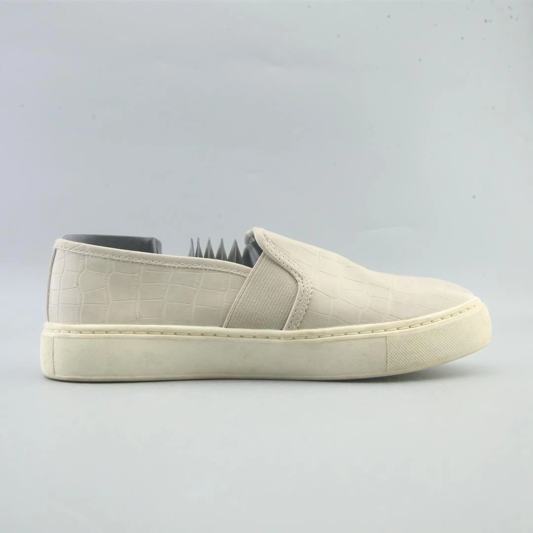 TIME AND TRU MEMORY FOAM Time And Tru casual shoe looks