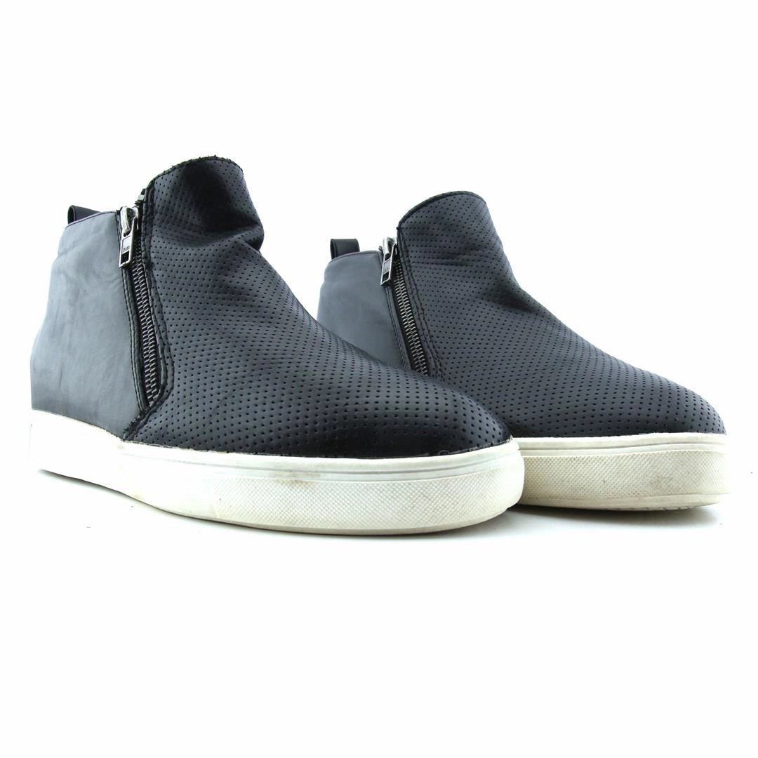 TIME AND TRU MEMORY FOAM Time And Tru casual shoe looks