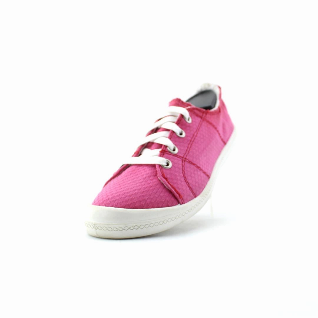 TIME AND TRU MEMORY FOAM Time And Tru casual shoe looks