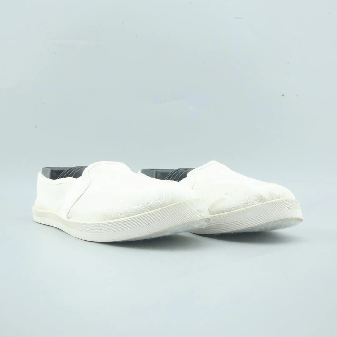 TIME AND TRU MEMORY FOAM Time And Tru casual shoe looks