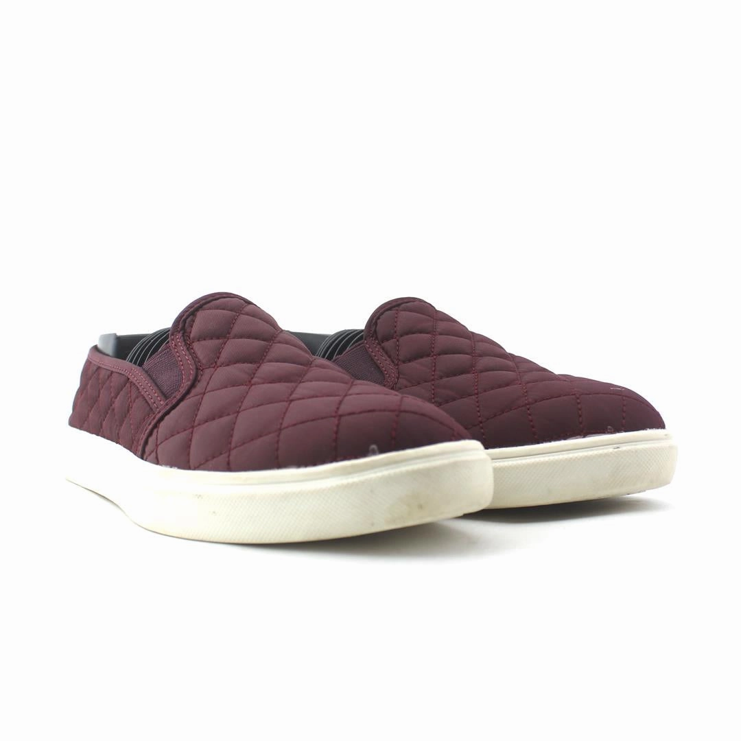 TIME AND TRU MEMORY FOAM Time And Tru casual shoe looks
