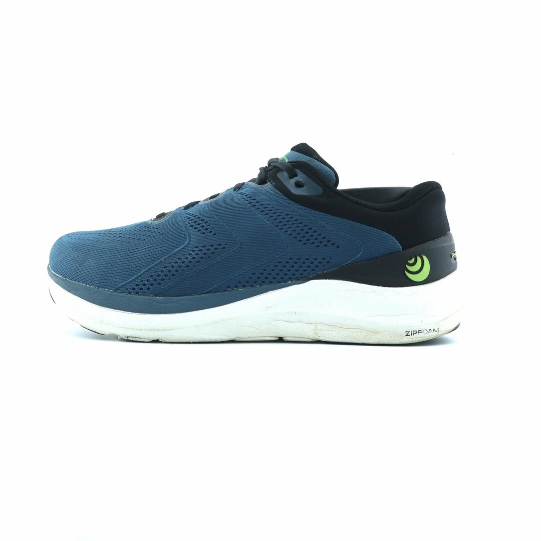 TOPO ATHLETIC  PHANTOM 2 Topo athletic performance shoes