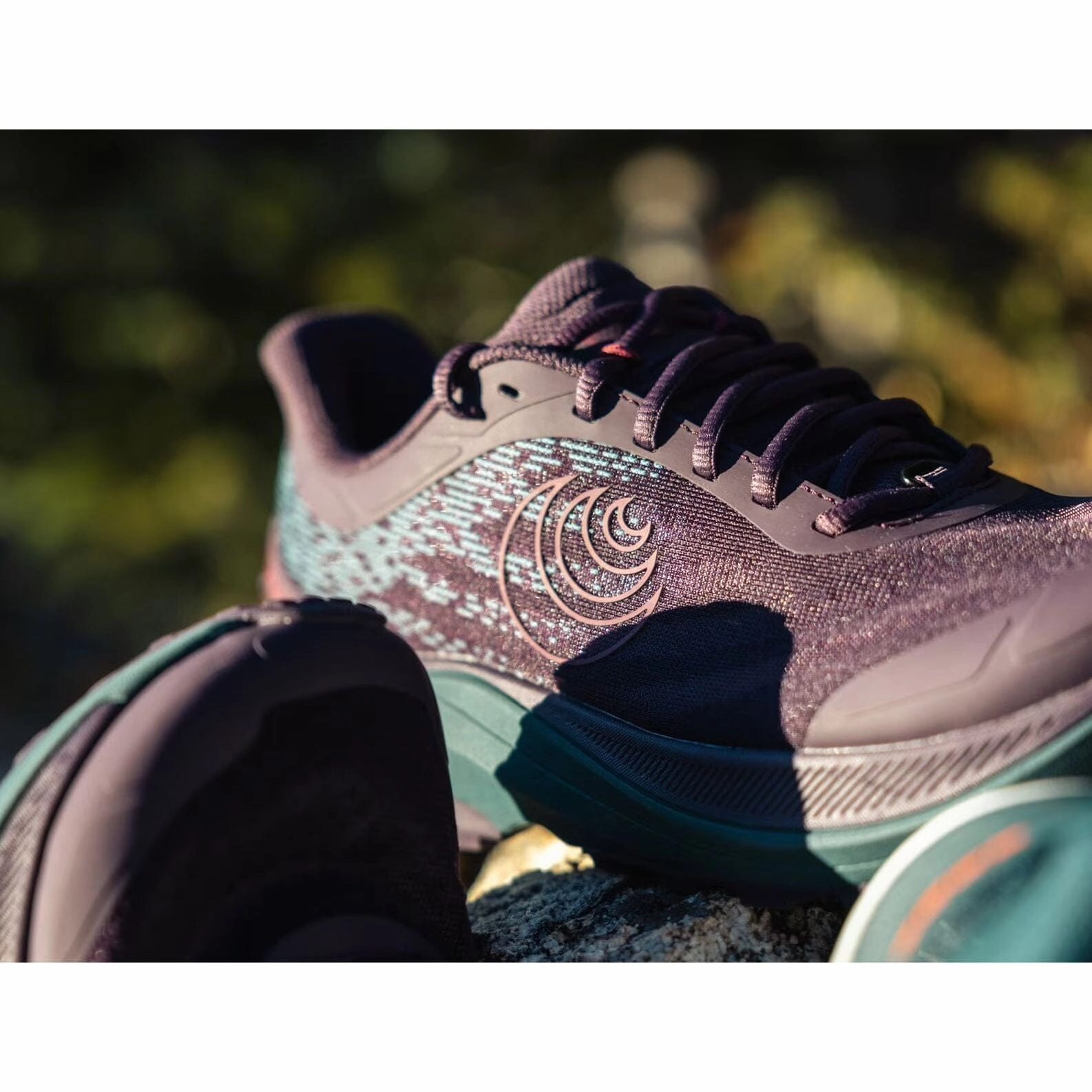 TOPO ULTRAVENTURE 4 WOMEN'S MEDIUM AND WIDE Topo athletic performance shoes