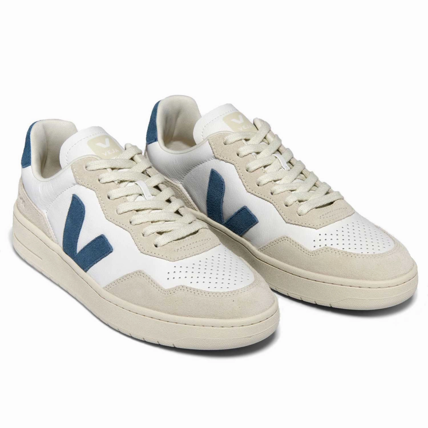 V-90 Leather Sneaker Veja eco-friendly sneakers with minimalist look