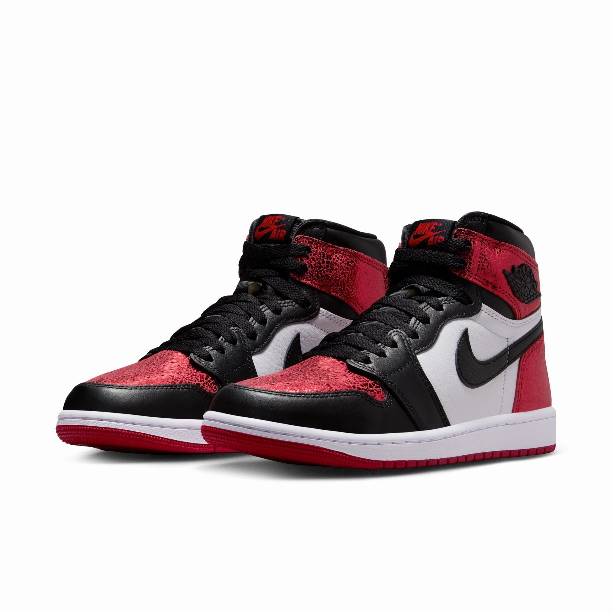 WOMEN'S AIR JORDAN 1 RETRO HIGH OG Air Jordan iconic basketball sneakers