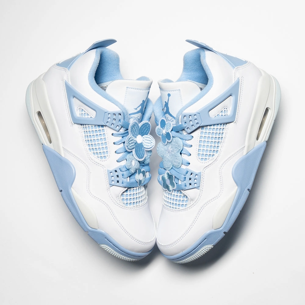 Women's Jordan 4 Retro - White/Aluminum Air Jordan Basketball Shoes for Performance