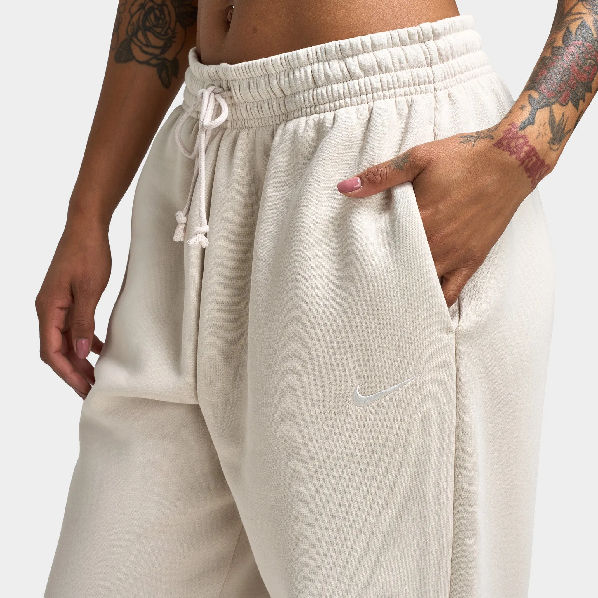 Womens Nike Nike Sportswear Women's Phoenix Fleece Oversized Sweatpants Light Orewood Brown / Sail