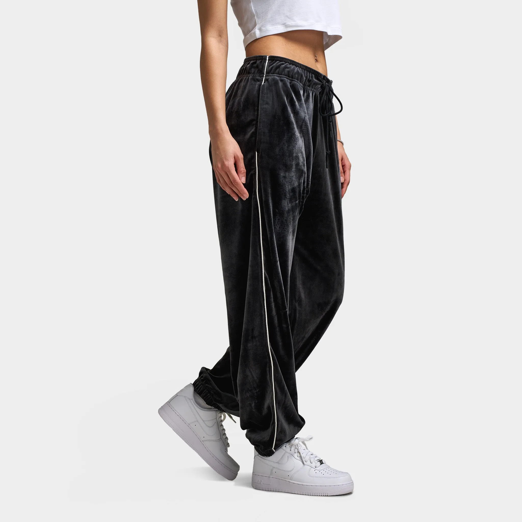 Womens Nike Nike Women's Sportswear Velour Jogger Black / Sail - Sail