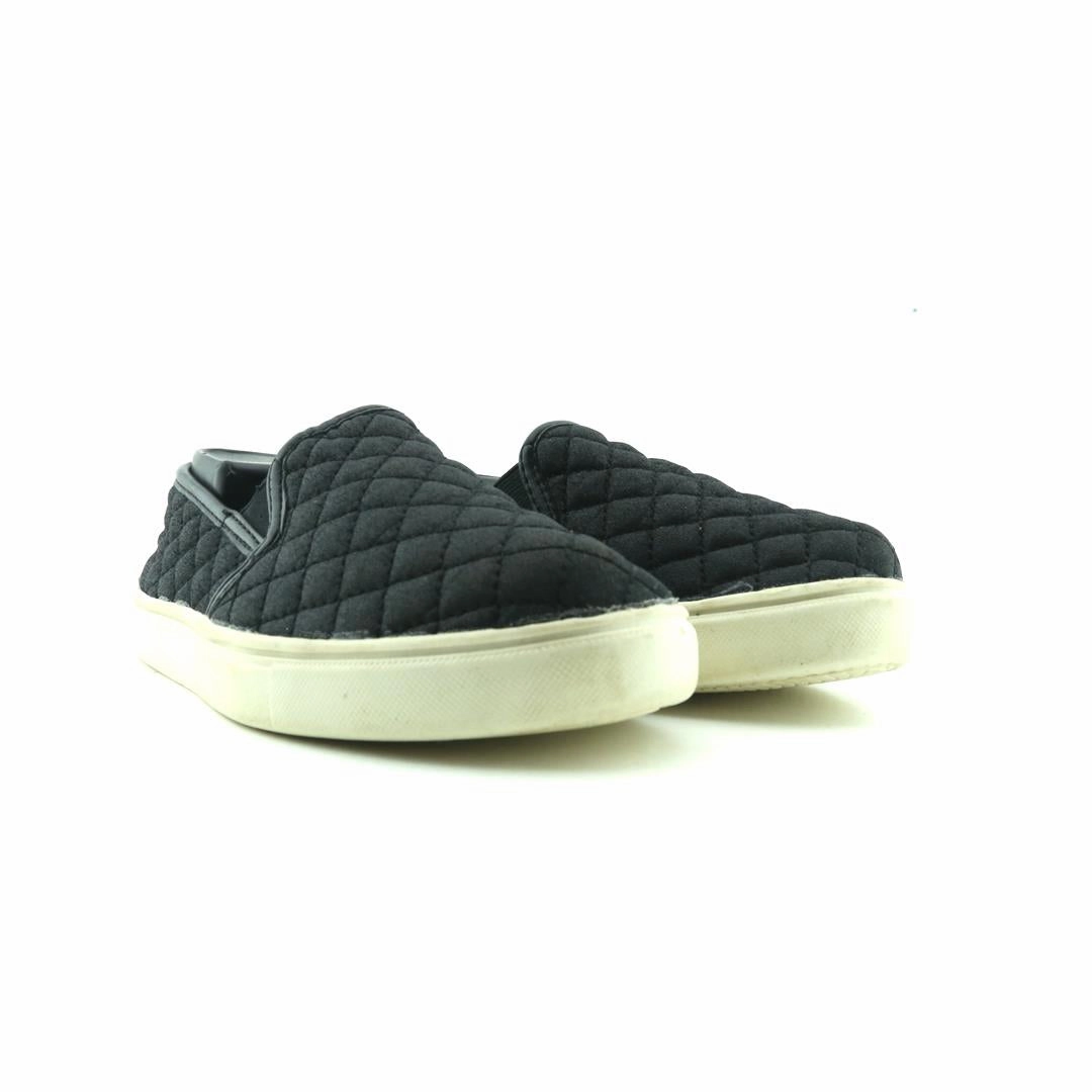 WONDER NATION . Wonder Nation kids shoe pictures