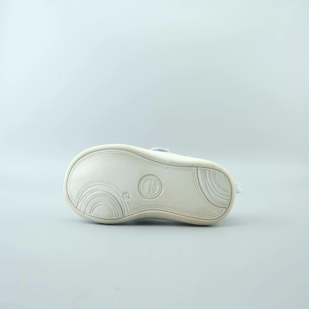 WONDER NATION . Wonder Nation kids shoe pictures