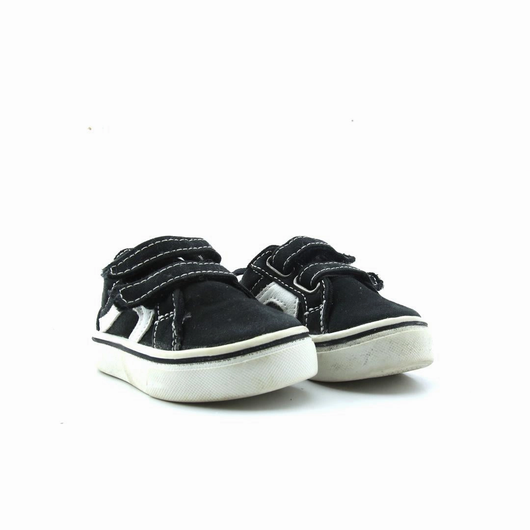 WONDER NATION . Wonder Nation kids shoe pictures