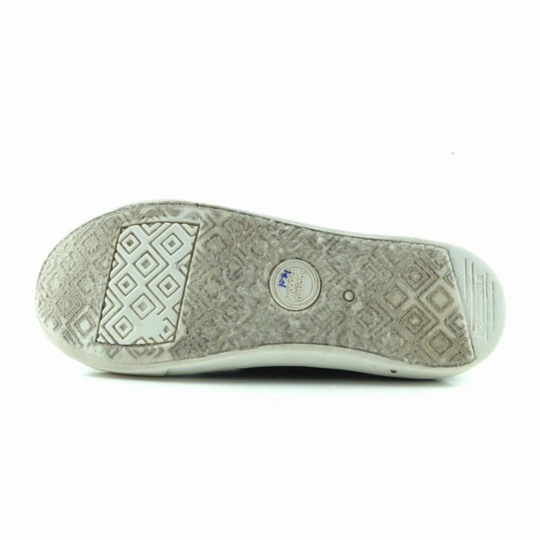 WONDER NATION . Wonder Nation kids shoe pictures