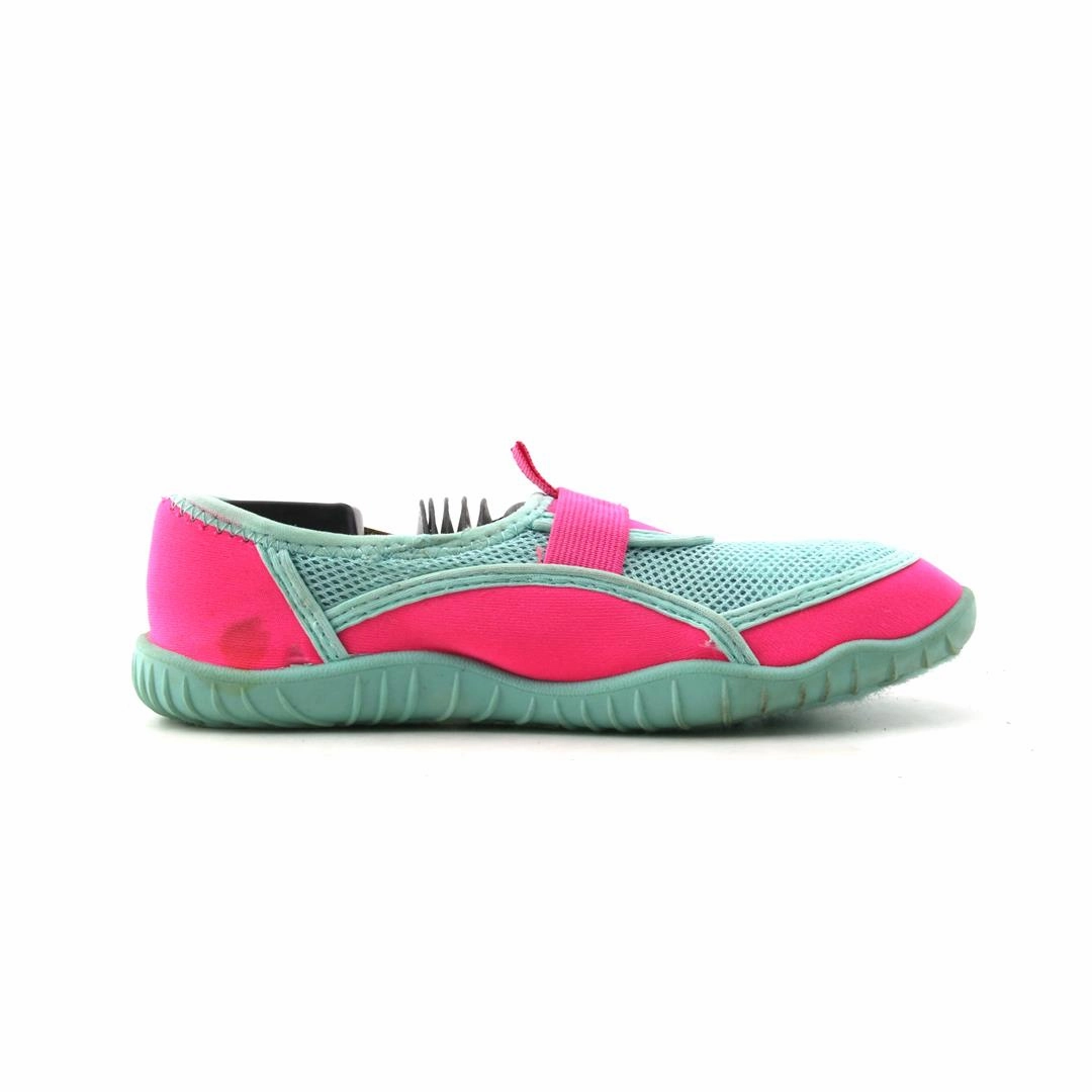 WONDER NATION . Wonder Nation kids shoe pictures