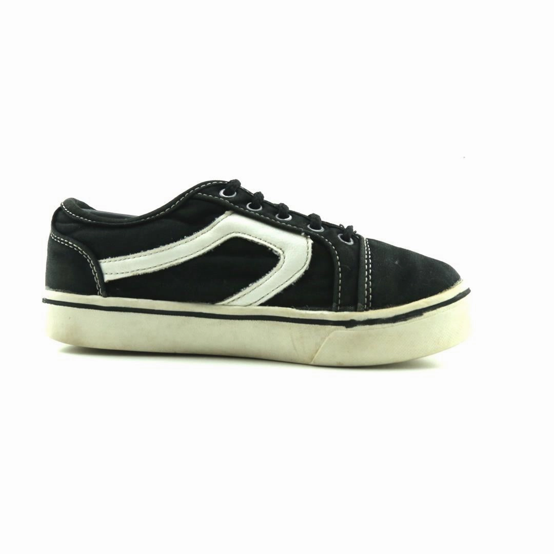 WONDER NATION . Wonder Nation kids shoe pictures