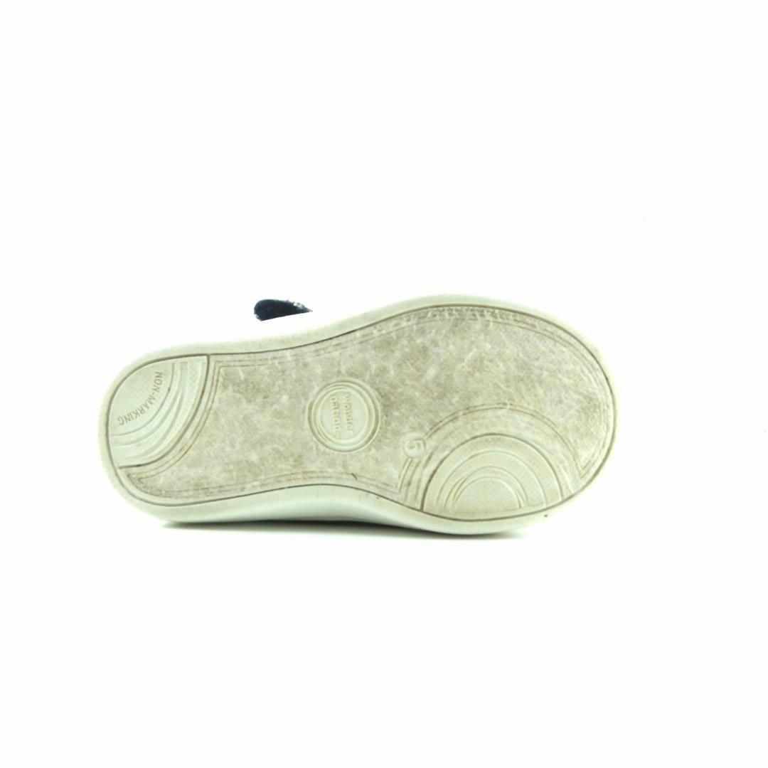 WONDER NATION . Wonder Nation kids shoe pictures