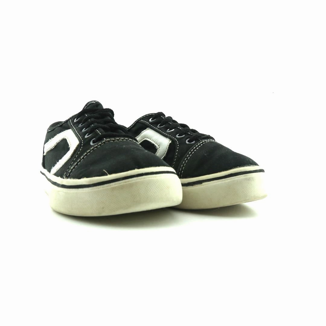 WONDER NATION . Wonder Nation kids shoe pictures