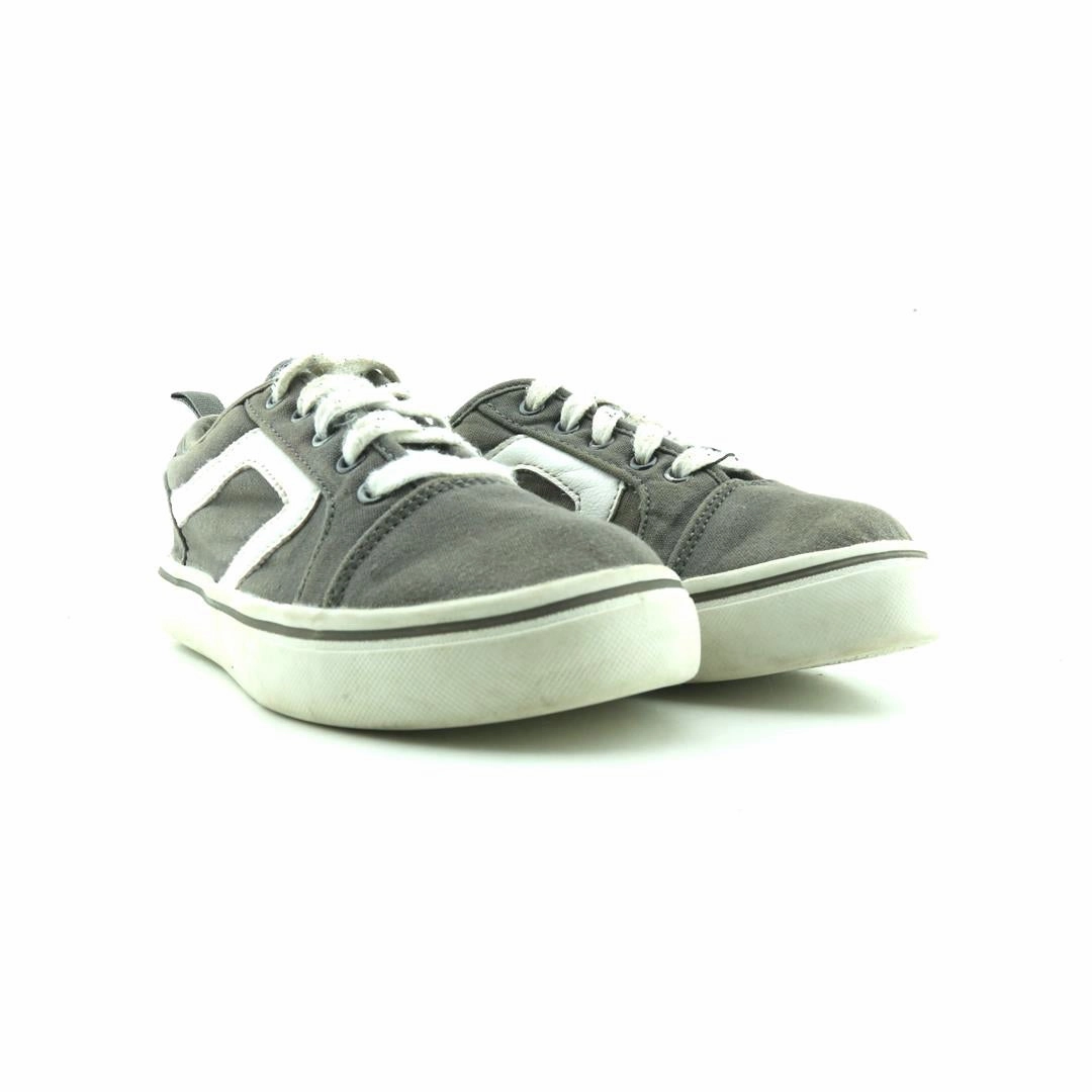 WONDER NATION . Wonder Nation kids shoe pictures