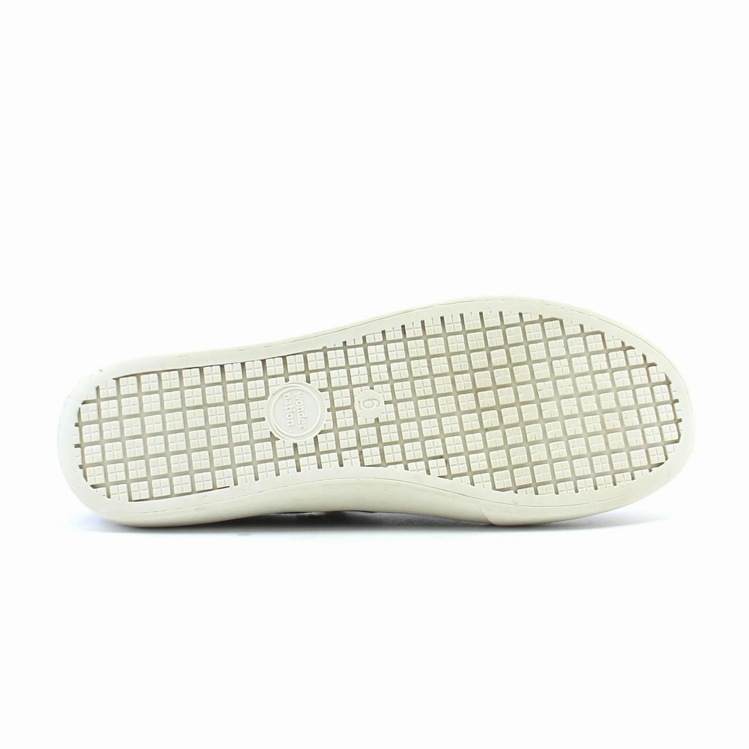 WONDER NATION MEMORY FOAM Wonder Nation kids shoe pictures