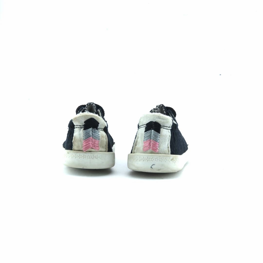 WONDER NATION MEMORY FOAM Wonder Nation kids shoe pictures