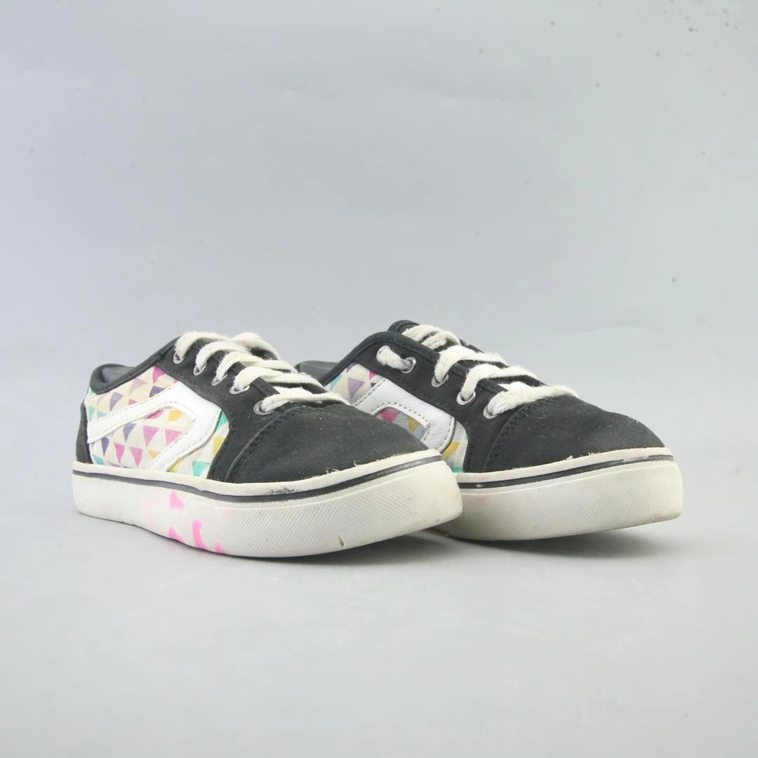 WONDER NATION MEMORY FOAM Wonder Nation kids shoe pictures