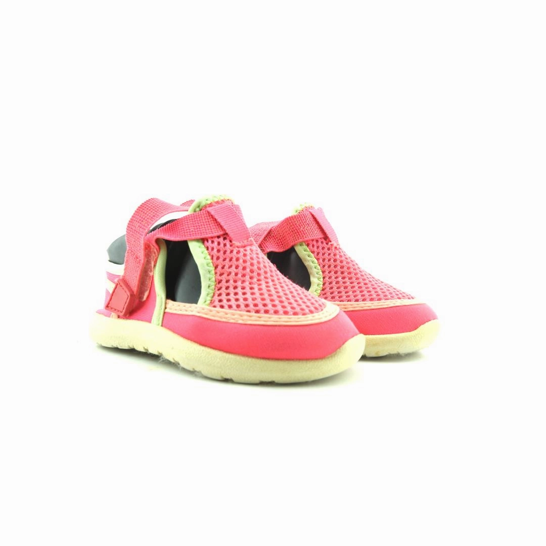 WONDER NATION MEMORY FOAM Wonder Nation kids shoe pictures