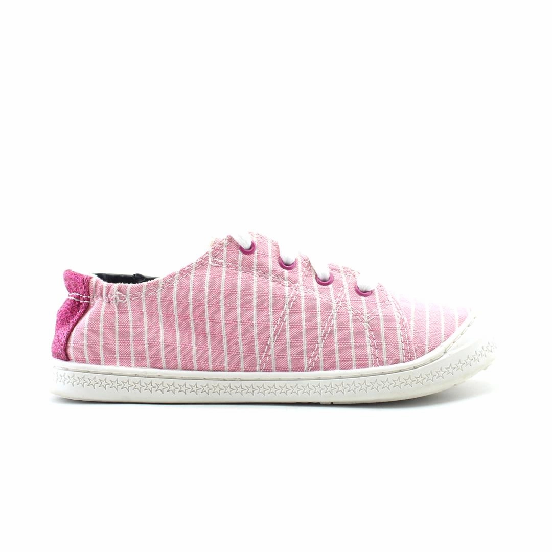 WONDER NATION MEMORY FOAM Wonder Nation kids shoe pictures