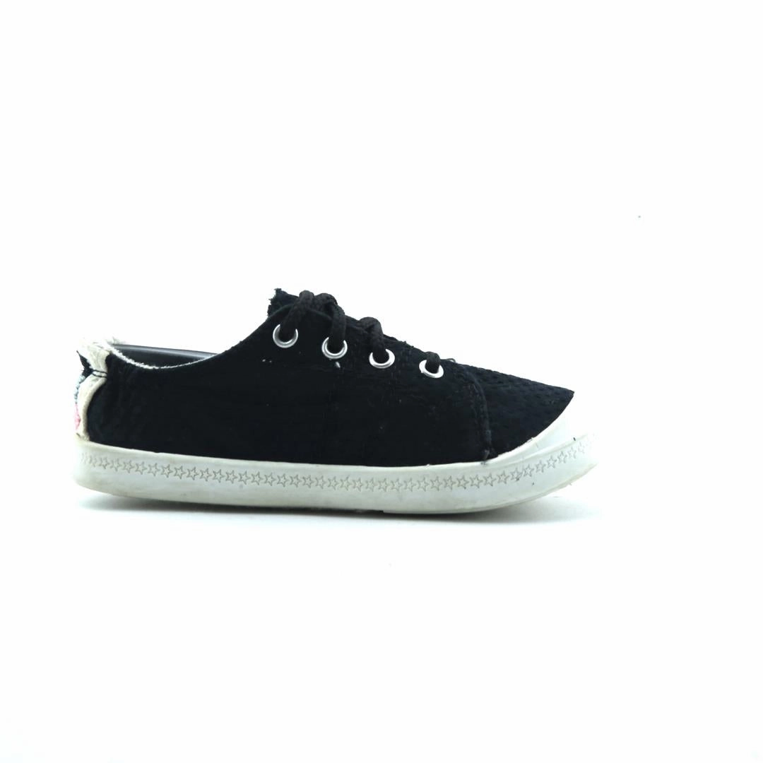 WONDER NATION MEMORY FOAM Wonder Nation kids shoe pictures