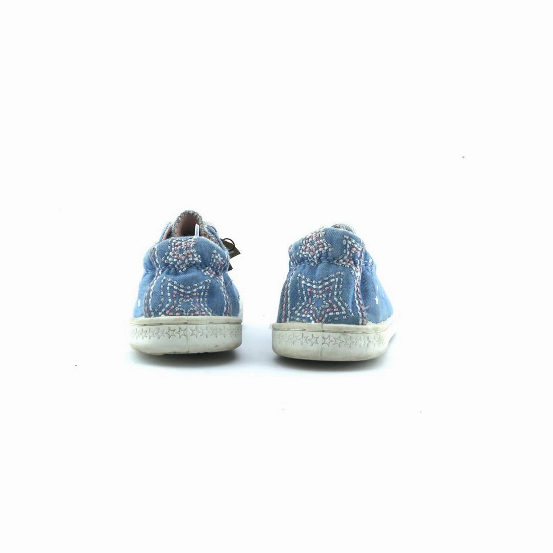 WONDER NATION MEMORY FOAM Wonder Nation kids shoe pictures