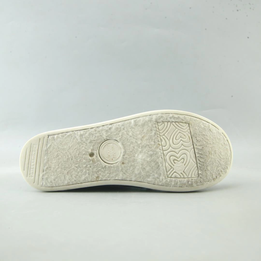 WONDER NATION MEMORY FOAM Wonder Nation kids shoe pictures