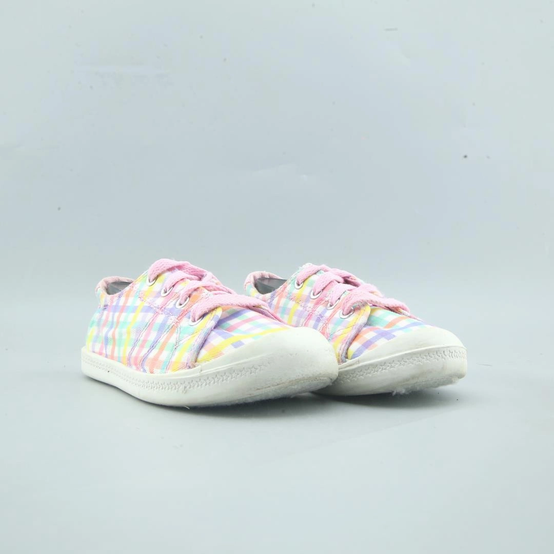 WONDER NATION MEMORY FOAM Wonder Nation kids shoe pictures