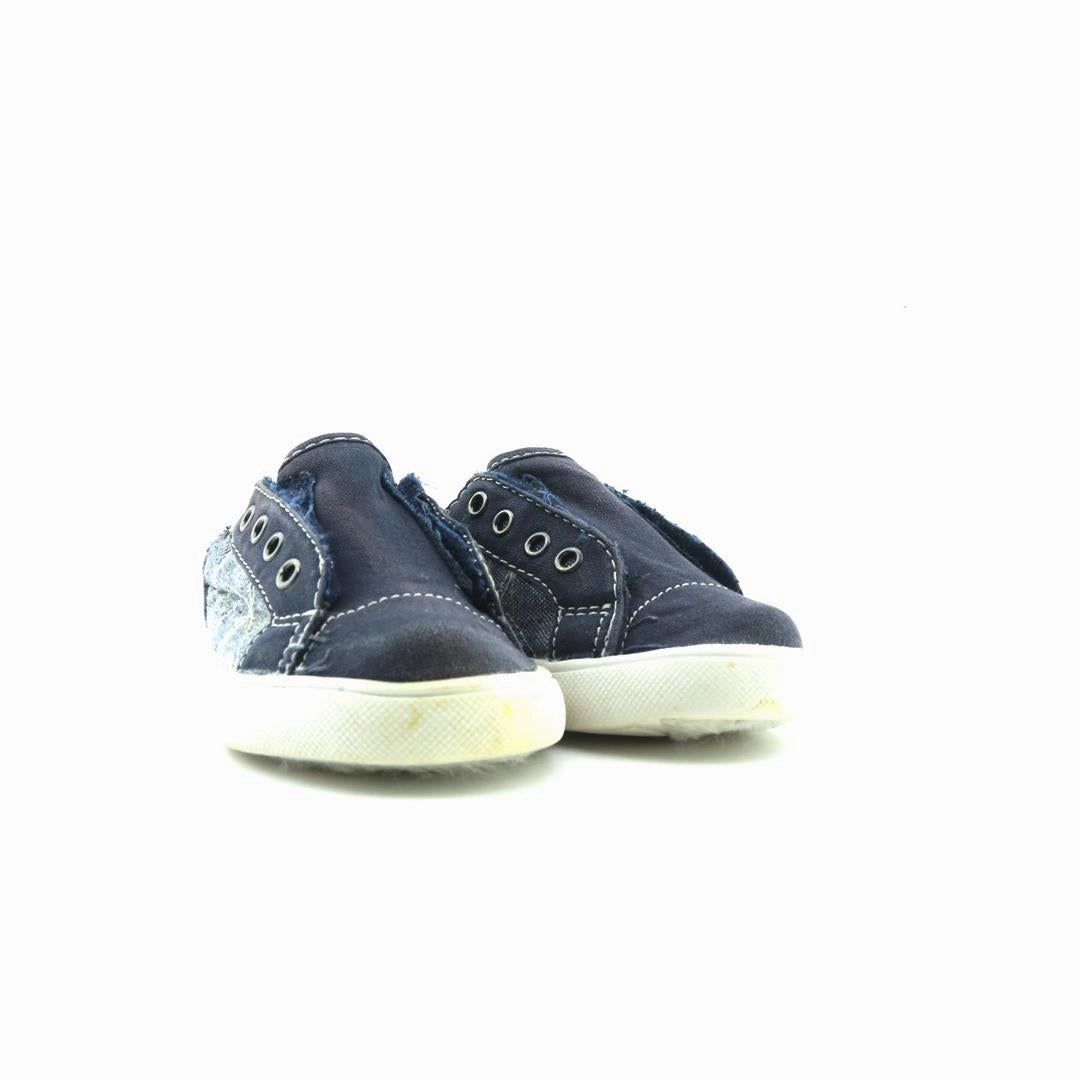 WONDER NATION MEMORY FOAM Wonder Nation kids shoe pictures