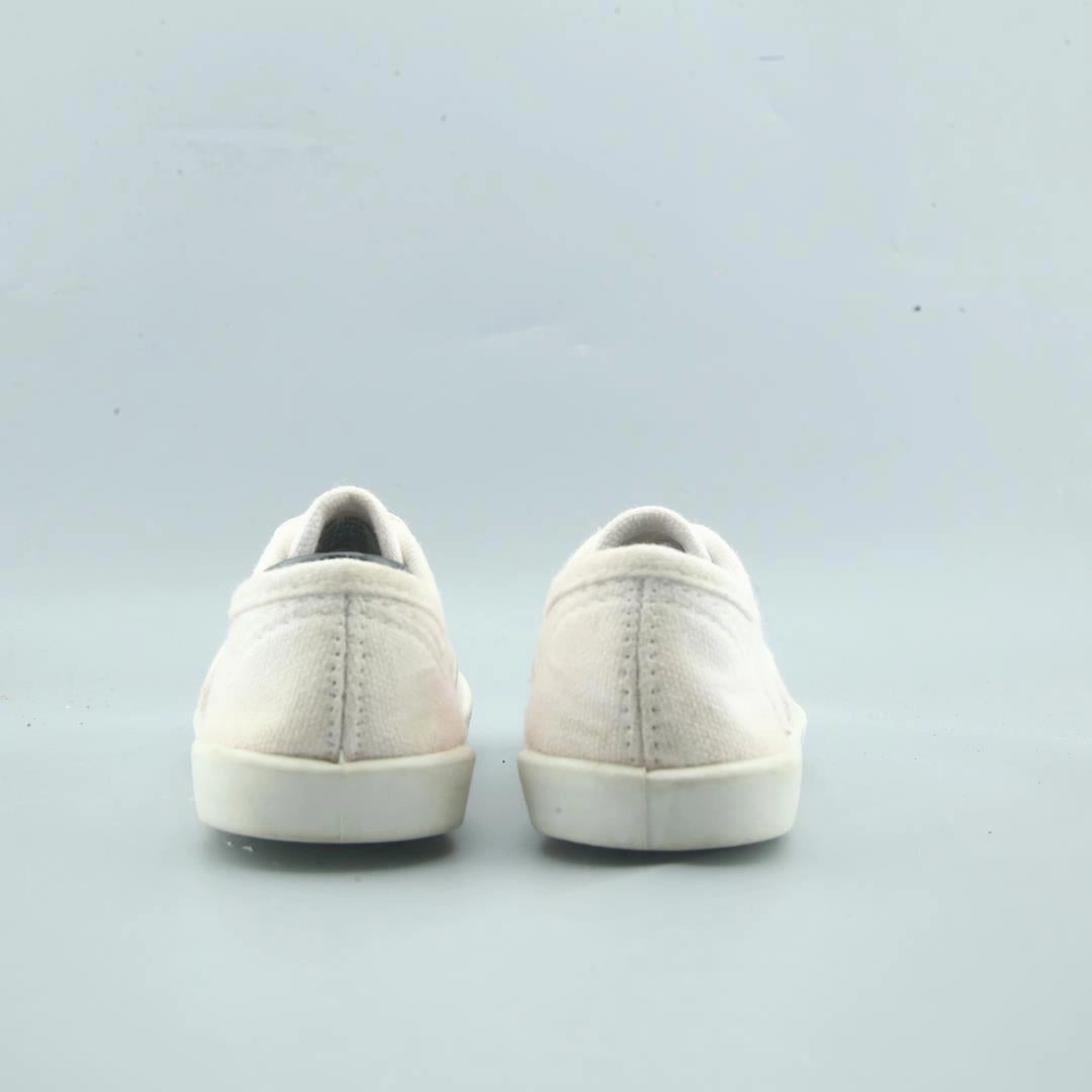 WONDER NATION MEMORY FOAM Wonder Nation kids shoe pictures