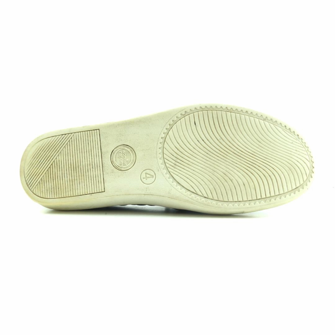 WONDER NATION MEMORY FOAM Wonder Nation kids shoe pictures