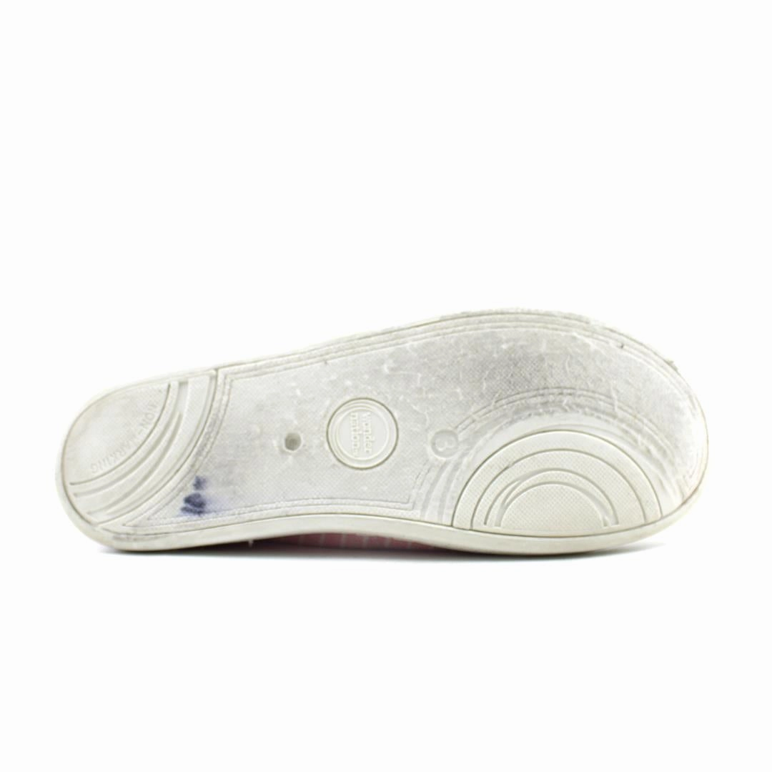 WONDER NATION MEMORY FOAM Wonder Nation kids shoe pictures