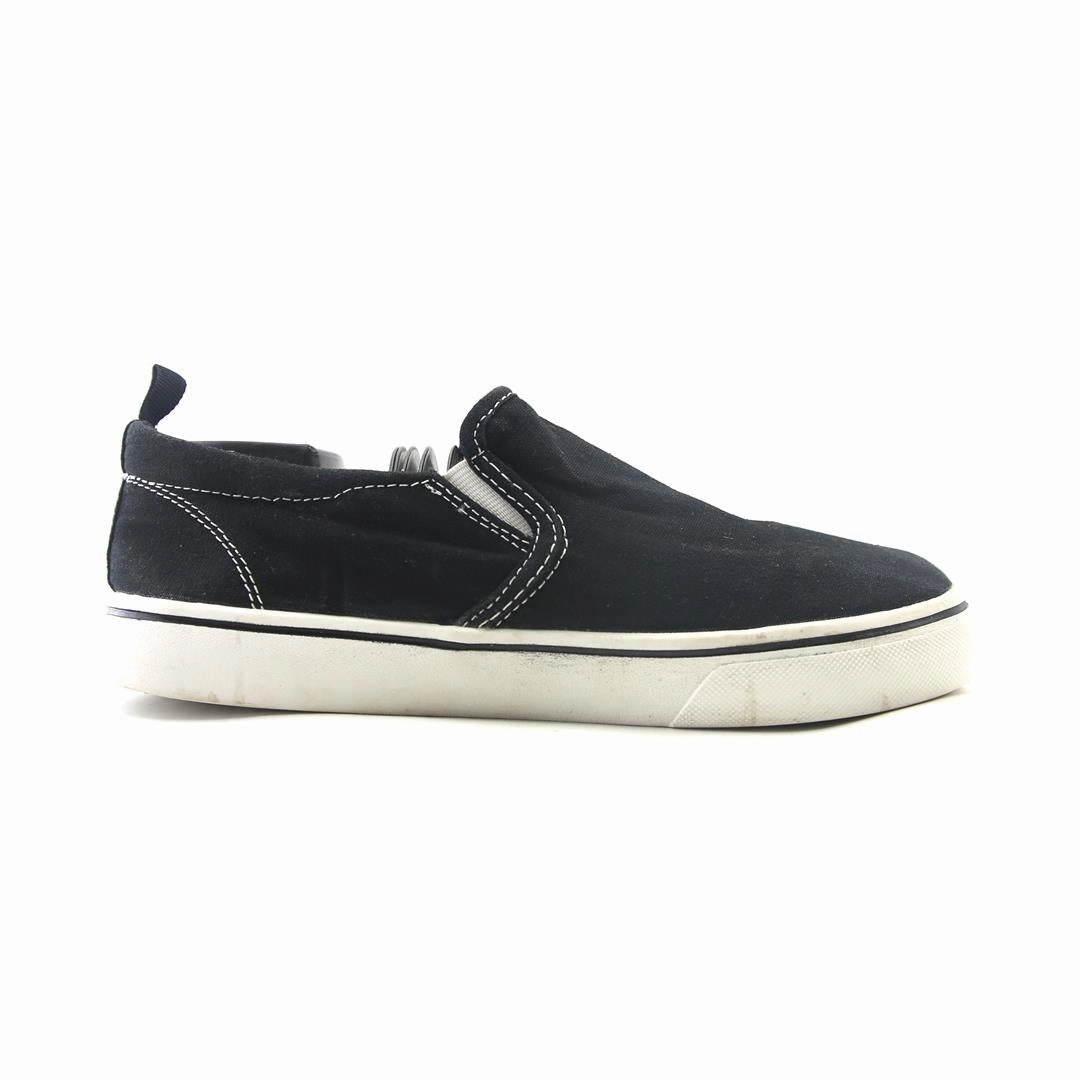 WONDER NATION MEMORY FOAM Wonder Nation kids shoe pictures