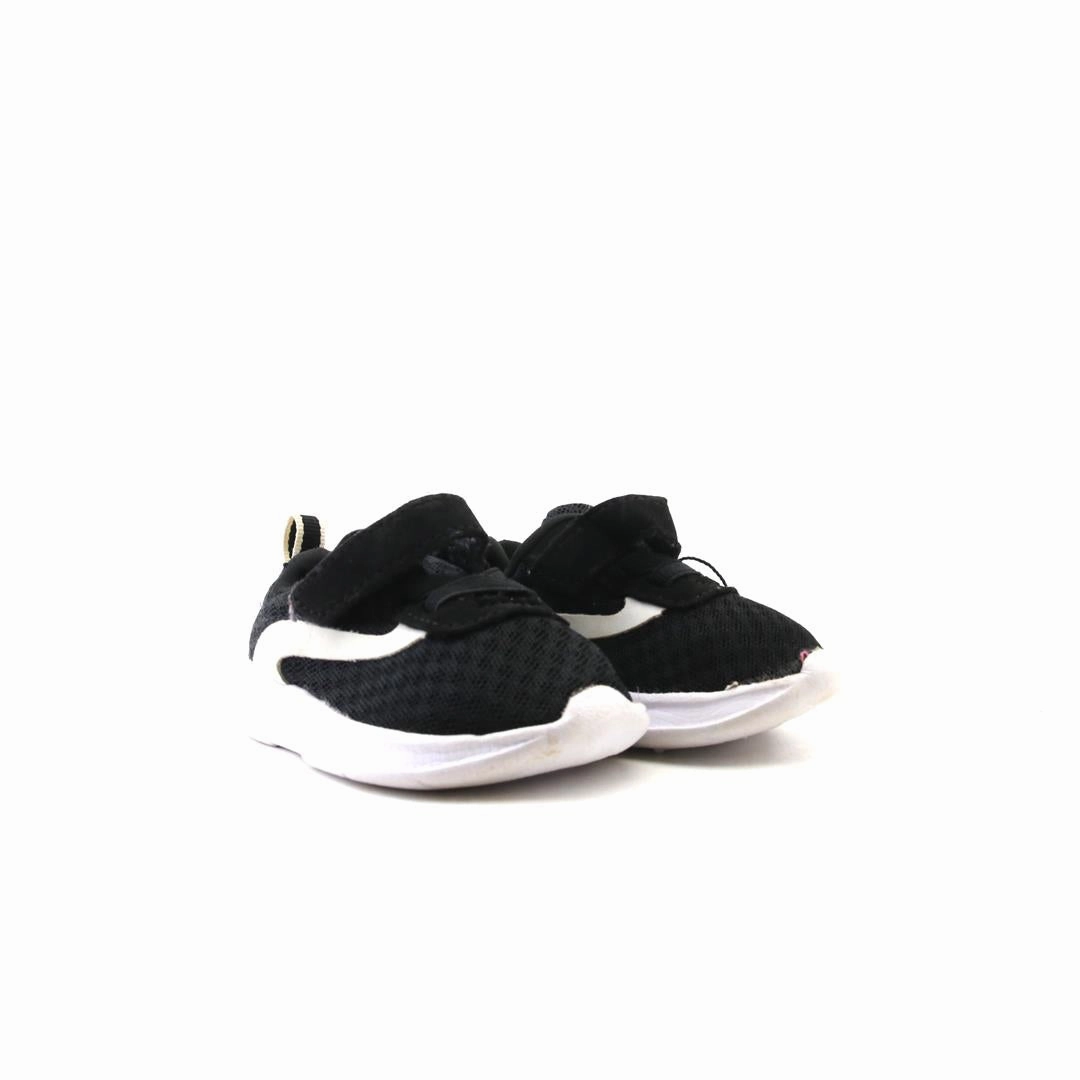 WONDER NATION MEMORY FOAM Wonder Nation kids shoe pictures