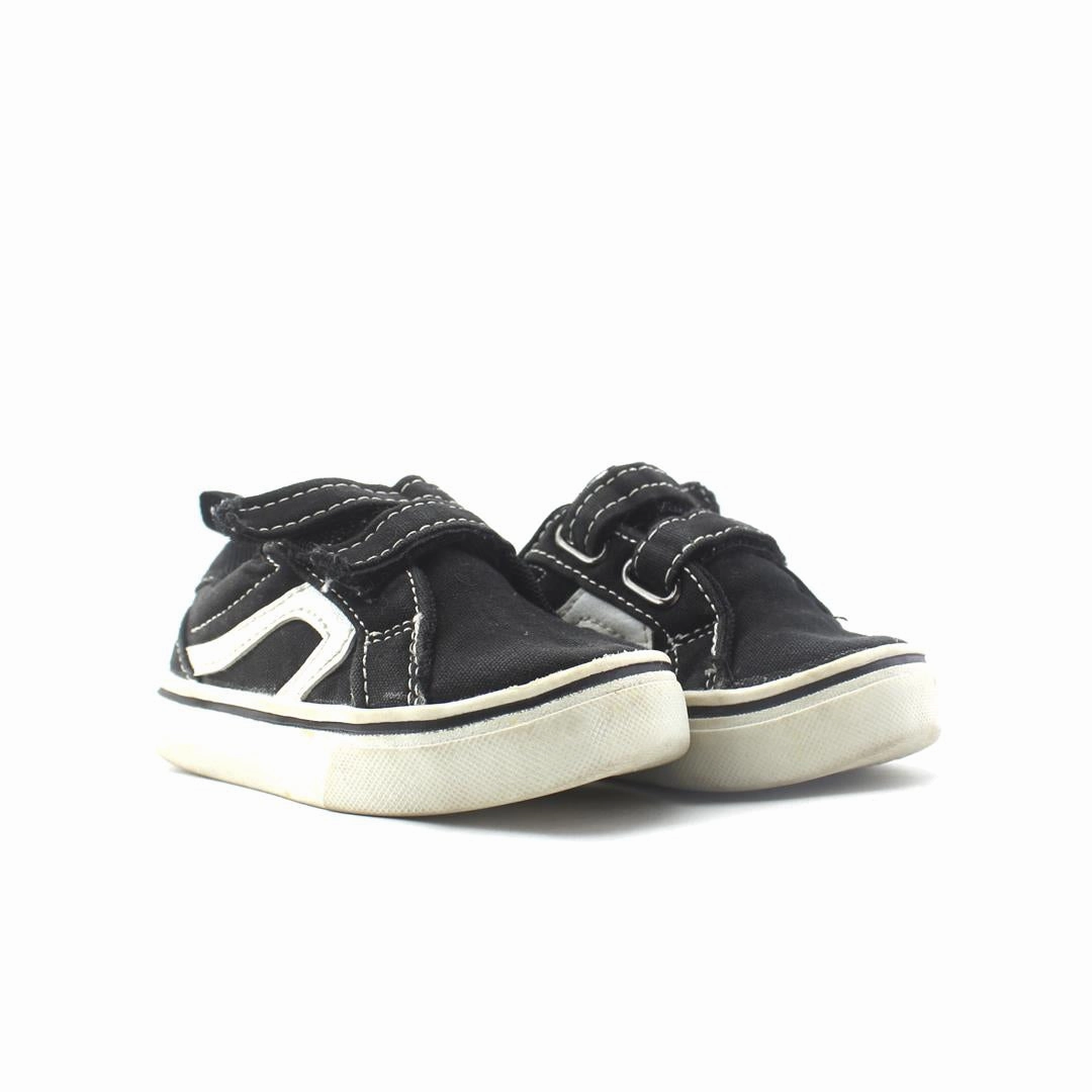 WONDER NATION MEMORY FOAM Wonder Nation kids shoe pictures