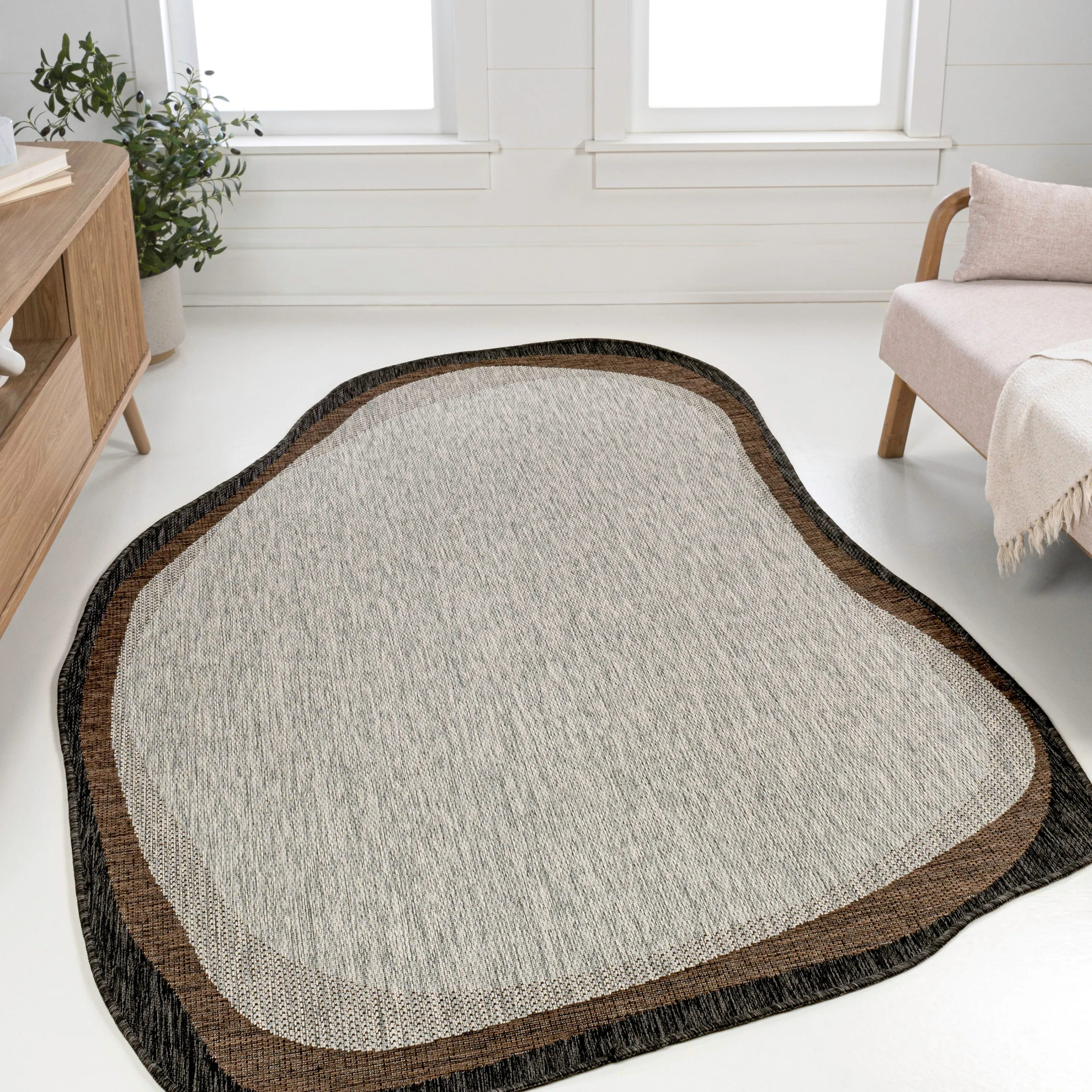 Wyatt Modern Rustic Abstract Indoor/Outdoor Shaped Area Rug Jonathan Y Home